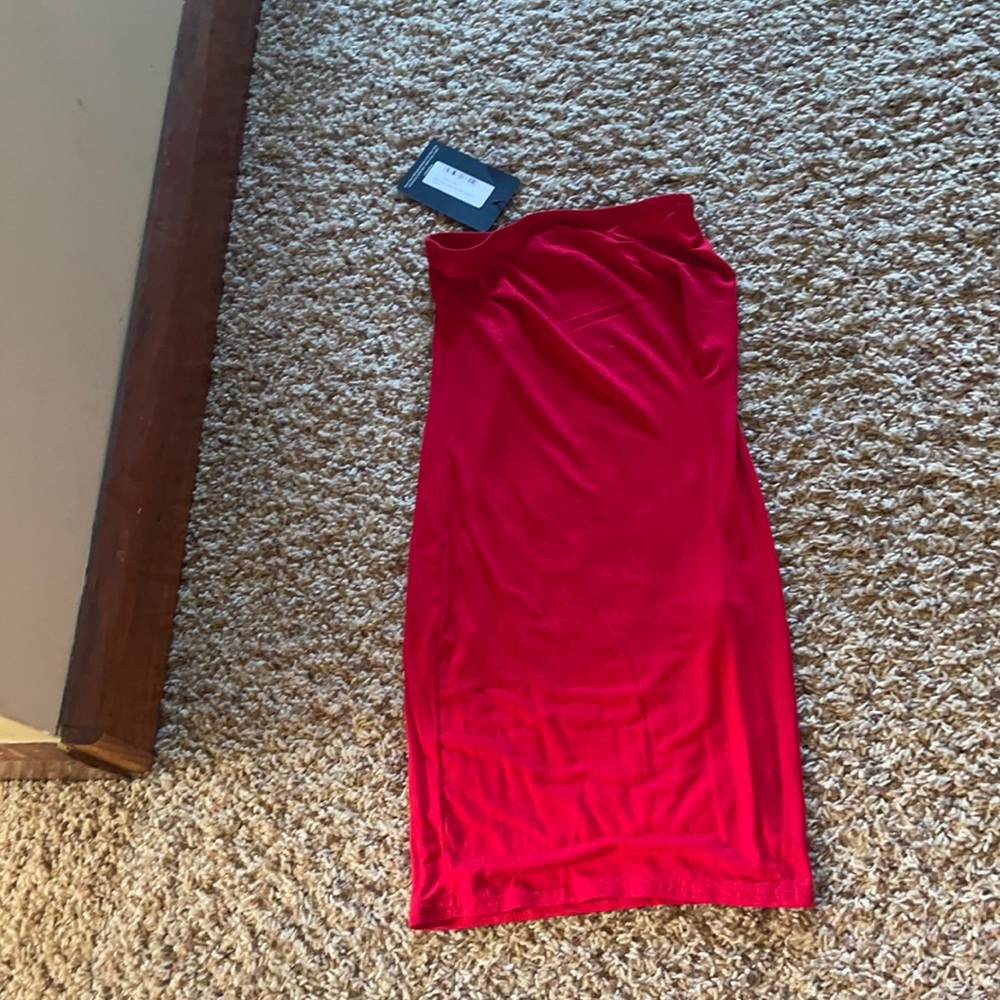 Red strapless body con dress